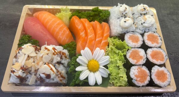 small sushi set